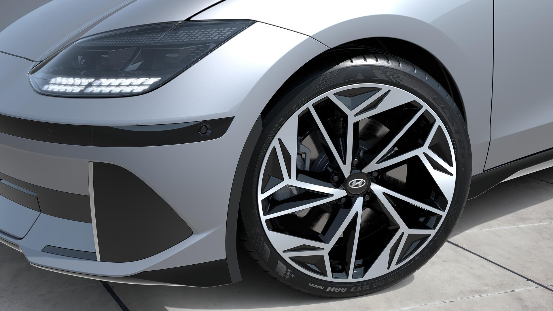 Curated Silver Metallic