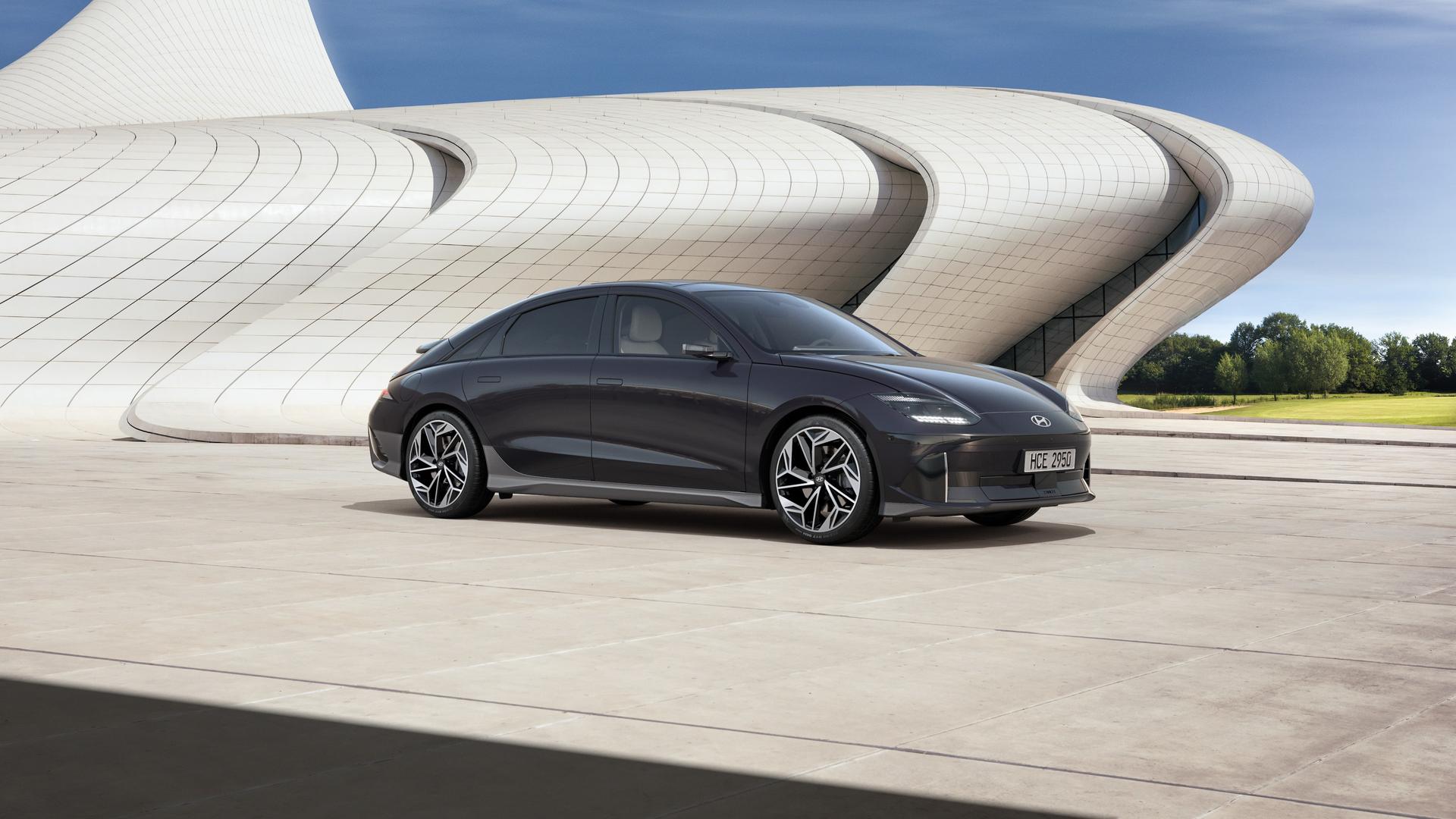 Biophilic Blue Pearl